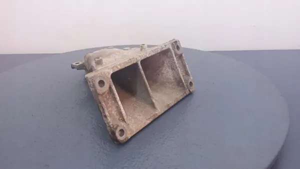 Suporte Motor BMW E39 OEM 67533629 - Usado image 3