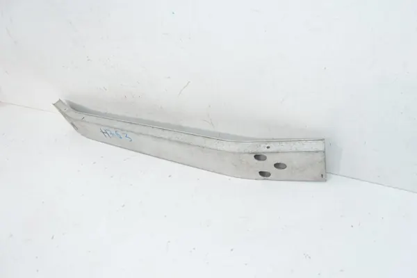 Lexus GS III Etupuskurin vahvike OEM Käytetty image 3
