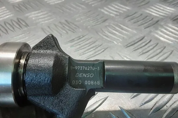 Injektor OPEL ASTRA H ESTATE 1.7L diesel 2005 OEM 897376270 image 3