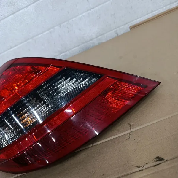 Luz Trasera Izquierda Mercedes SLK R171 Lift AMG image 2