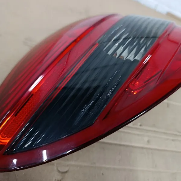 Luz Trasera Izquierda Mercedes SLK R171 Lift AMG image 5