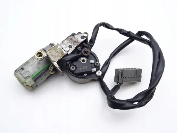 Stelverstelling motor OEM DRC91815 voor Volvo V70 image 2