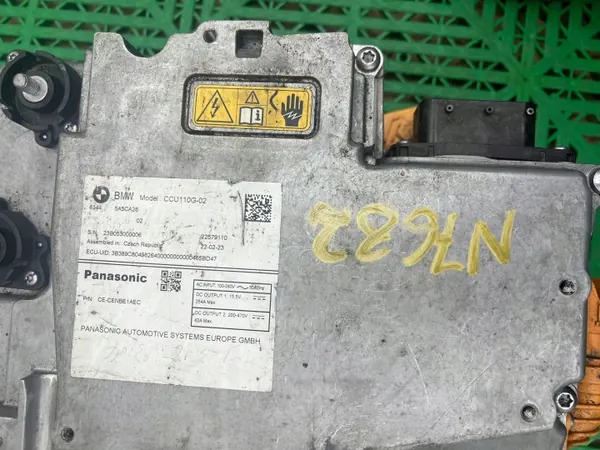 BMW X1 U11 Höghållfasthetsmodul Laddningsomvandlare OEM 5A5CA28 image 3