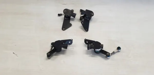 Dodge RAM 1500 Jousituksen Tason Anturi OEM 68277076 image 7