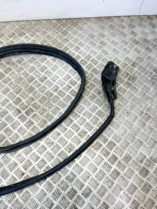Takaluukun tiiviste OEM 2317500098 Mercedes-Benz SL R231 image 7