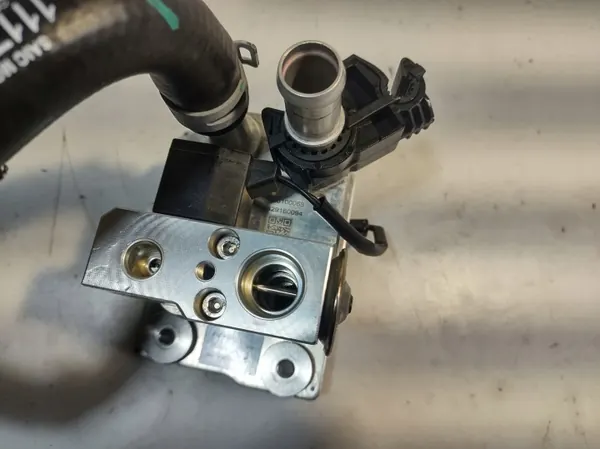 MG ZS EV 2023 Dessicateur Climatisation OEM 11004474 image 4