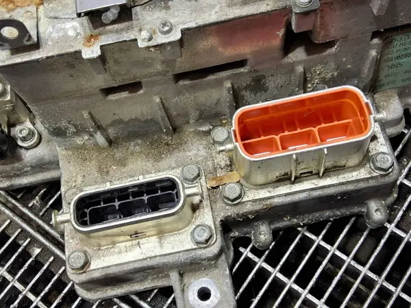 Inversor Kia Niro OEM 366102B000 - Calidad image 3