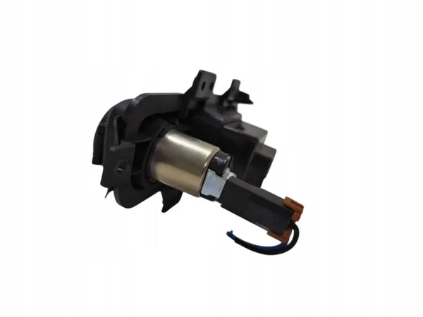 Kia Sportage AUX-pistorasia OEM 846323U000 image 6