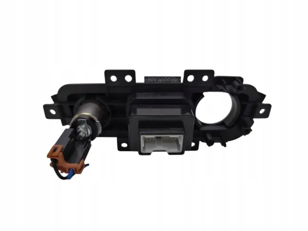 Kia Sportage AUX-pistorasia OEM 846323U000 image 8