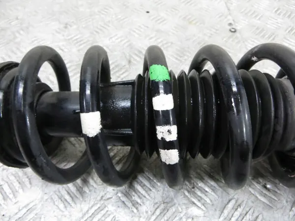 Mercedes W205 Fram Höger Stötdämpare OEM 212/242 image 8