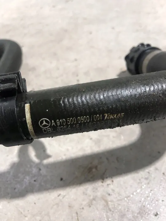 Turboahtimen vesiputki Mercedes-Benz Sprinter W907 W910 A9105000500 image 3