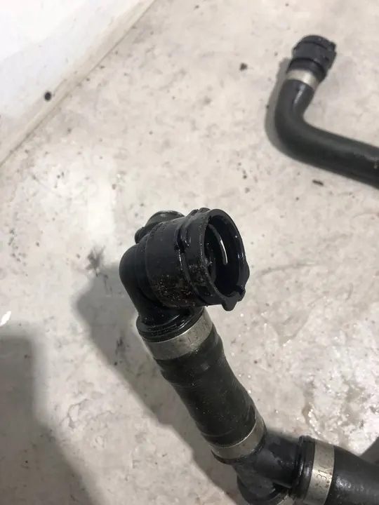 Turboahtimen vesiputki Mercedes-Benz Sprinter W907 W910 A9105000500 image 6