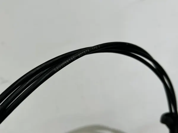 Cable apertura capó Jeep OEM 68032581 - Usado image 6