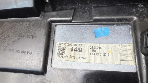 Mercedes W213 bakluckespoiler OEM A2137900800 image 6