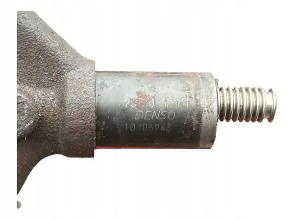 Injektor Toyota Avensis T270 236700r041 image 5