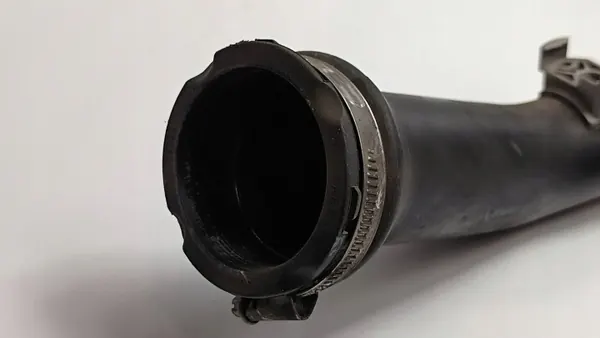 Tubo de admissão OEM 8W0145673L para Audi A4 B9 S-Line image 4