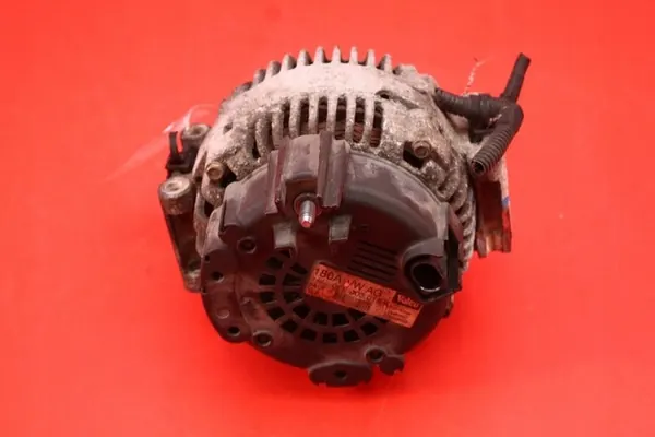 Vaihtovirtageneraattori Audi A6 C6 3.2 FSI 2004-2008 06E903016K image 3