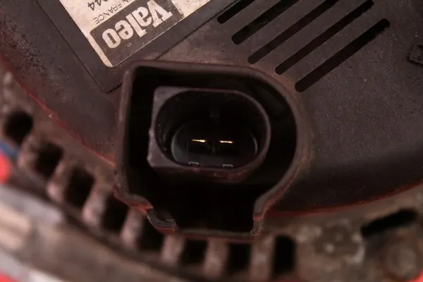 Vaihtovirtageneraattori Audi A6 C6 3.2 FSI 2004-2008 06E903016K image 7