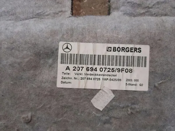 Garniture de coffre Mercedes-Benz E A207 OEM A2076940725 image 3
