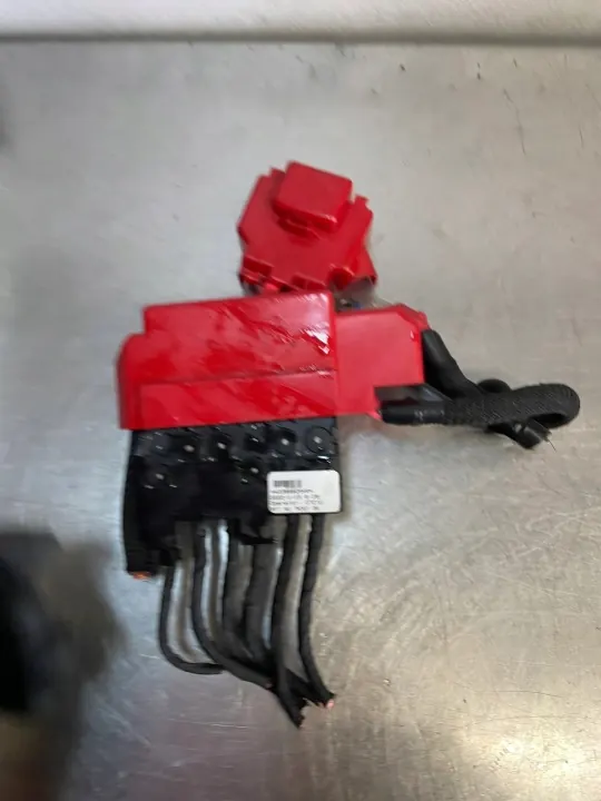 Borne Positive OEM 403888264R pour Renault Austral image 4