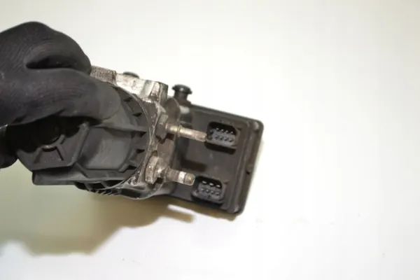 Begagnad AdBlue-pumpmodul OEM A0001403978 Mercedes image 3