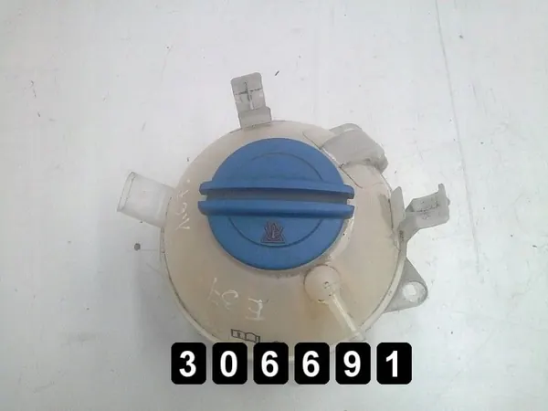 VW Moottorin konditionointisäiliö OEM 1K0121407A 1.6 Bensiini image 4