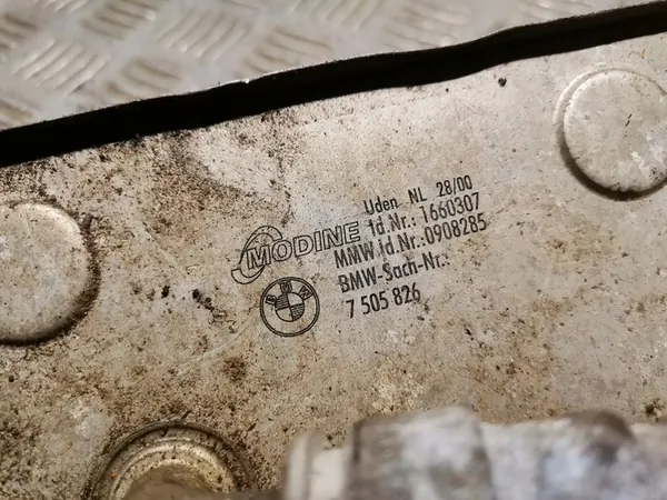 BMW 3 E46 Radiador de óleo image 4