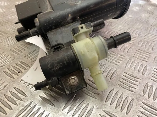 OEM 9829280480 kolfilter för Peugeot 3008 II 2021 image 4