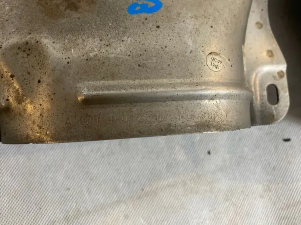 Embouts d'échappement Mercedes AMG OEM A0004902600 image 6