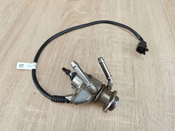 Käytetty AdBlue-suutin OEM MB3G5J281BC 3.0 TDI image 2