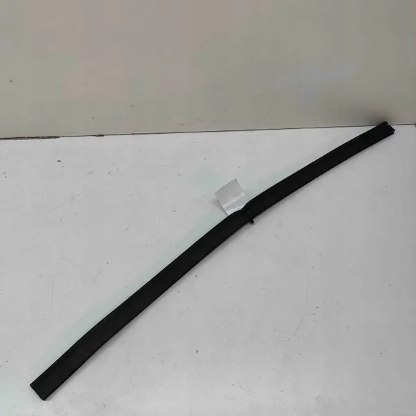 Joint de capot OEM A1678872000 pour Mercedes-Benz GLE image 4