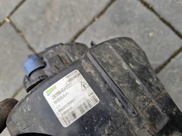 Farol de neblina esquerdo Nissan Navara com suporte OEM image 4