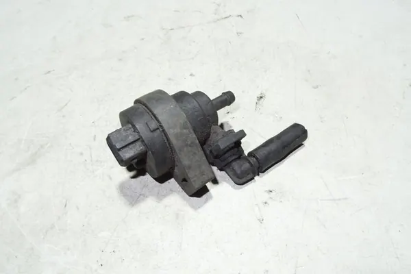 Válvula de Vácuo BMW 5 (E39) 2.2L Gasolina image 2