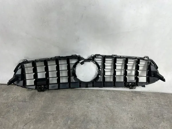 Mercedes CLA C118 AMG Grille OEM A1188883600 image 4