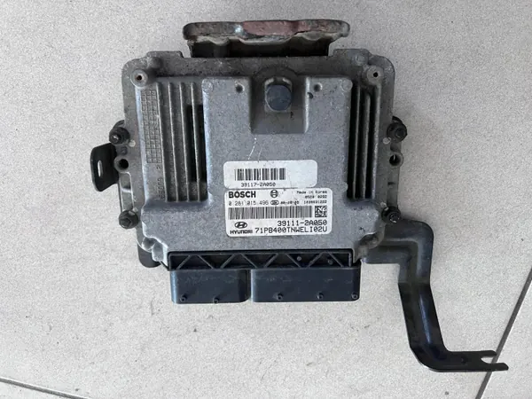 Calculateur Moteur OEM 39111-2A050 pour Hyundai i20 1.4 CRDI image 2