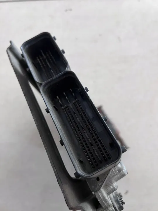 Calculateur Moteur OEM 39111-2A050 pour Hyundai i20 1.4 CRDI image 3