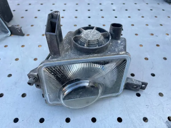 Phare Halogène Droit Opel OE OEM 13118671 image 2