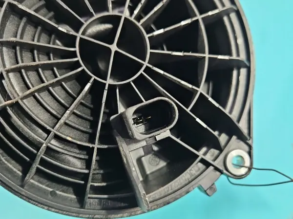 Heckklappengriff VW Passat B6 OEM 3C5827469E image 5