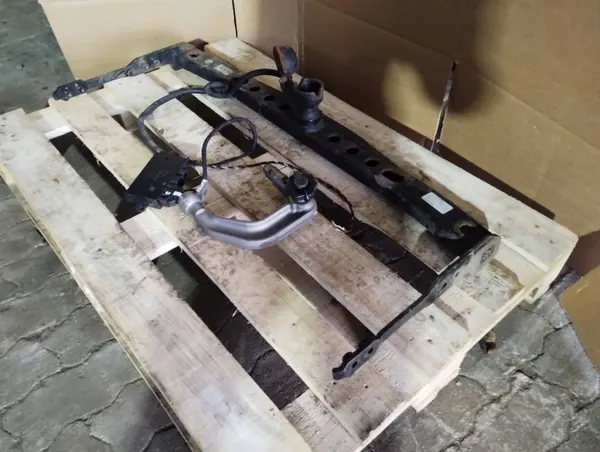 OEM 8V0092150KAS avtagbar dragkrok för Audi A3 S3 8V image 3