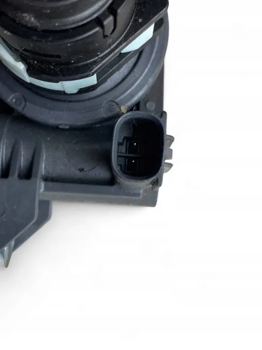 Válvula de control de refrigerante Lexus RX V OEM 4J04BB3212 image 6