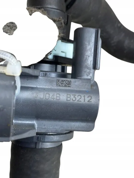 Válvula de control de refrigerante Lexus RX V OEM 4J04BB3212 image 8