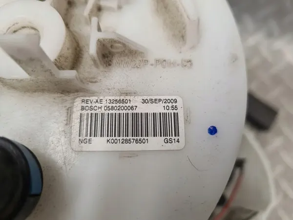 Polttoainepumppu 1.6 Turbo Opel Insignia A OEM 13256501 image 7