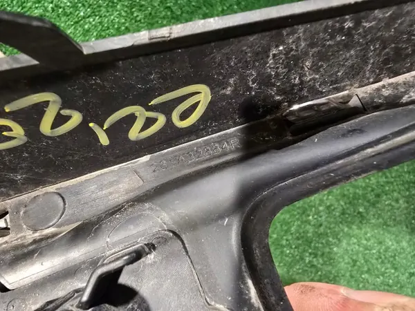 OEM 261A32884R framstötfångargaller vänster Renault Zoe 2 image 5