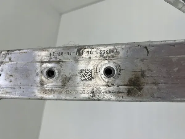 BMW OEM 8058977 Travesaño inferior delantero - Usado image 3