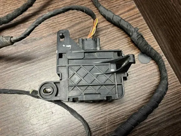 OEM 3Q0907566 radarsensor för Distronic ACC image 10