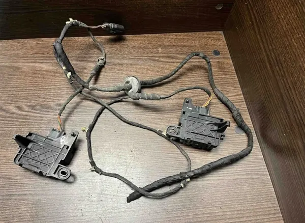 OEM 3Q0907566 radarsensor för Distronic ACC image 3
