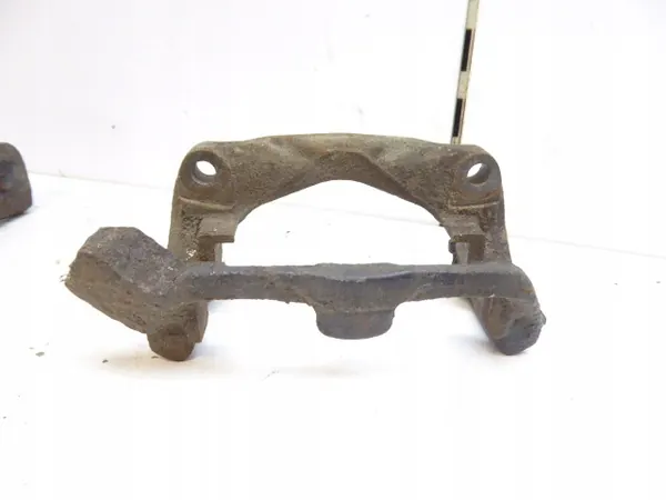 Oikean etujarrusatulan tuki Renault Scenic I RX4 Lift image 3