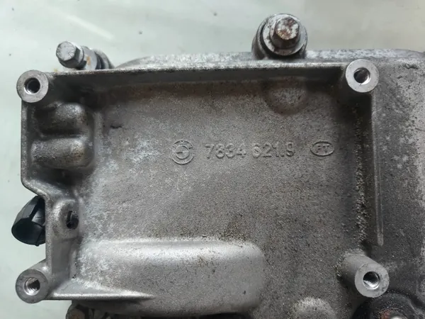 Couvercle de soupape BMW OEM 7834621 pour M5 M6 V10 image 4