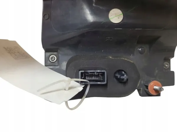 BMW 5 F11 Touring 10- Faro Trasero Derecho image 7