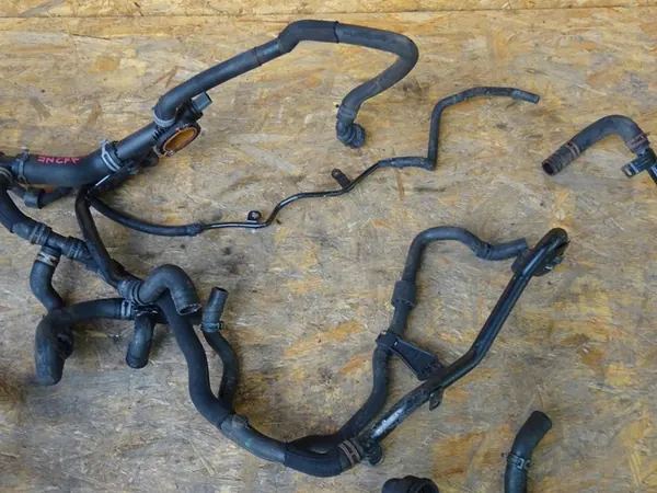 SHARAN 7N 2.0 TDI CFF Vesiletkut 5N0122051AT image 4